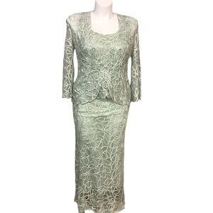 Soulmates 100% Silk Elegant Lace Dress in Mint Green